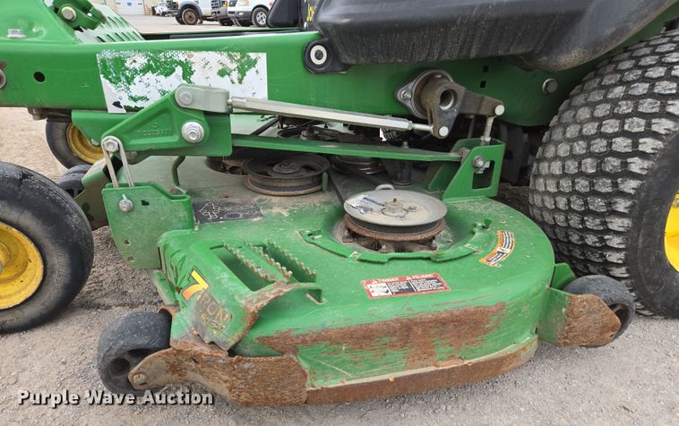 image for item DW8654 2015 John Deere Z950R ZTR lawn mower