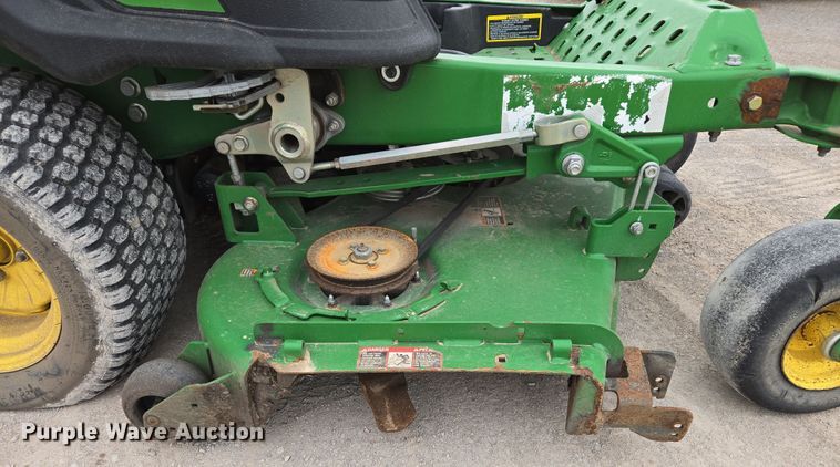 image for item DW8654 2015 John Deere Z950R ZTR lawn mower