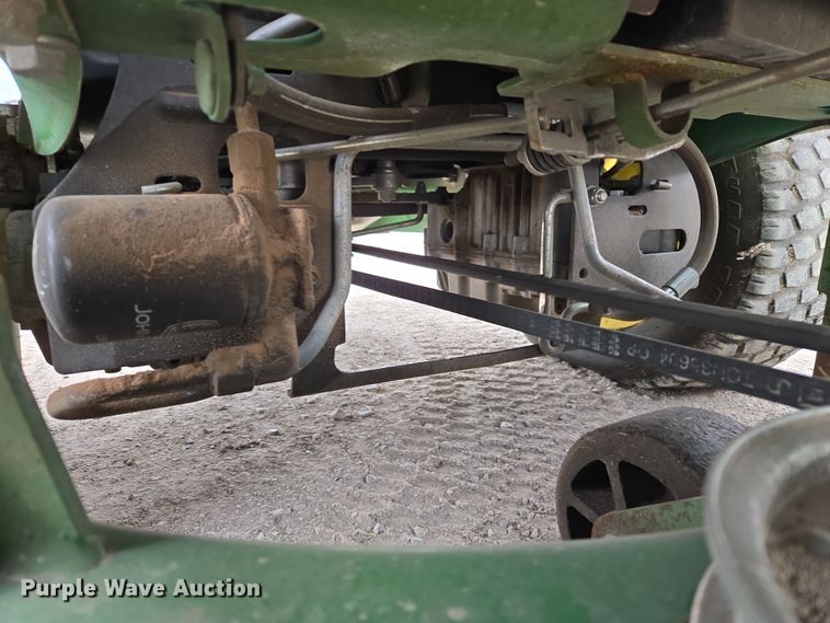 image for item DW8654 2015 John Deere Z950R ZTR lawn mower