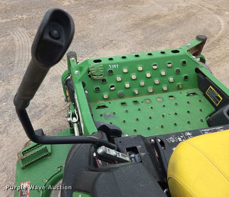 image for item DW8654 2015 John Deere Z950R ZTR lawn mower