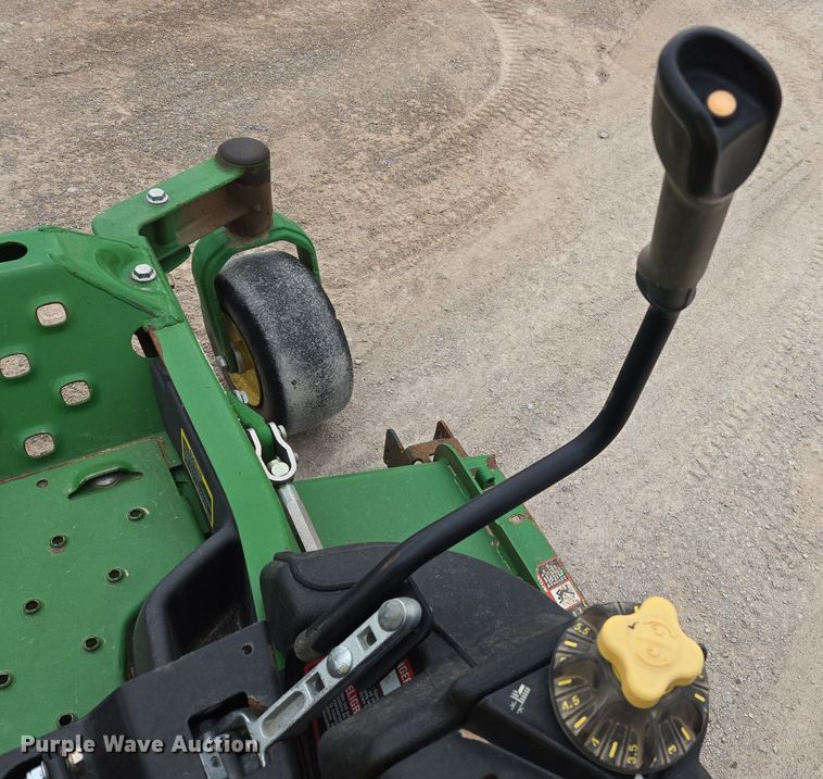 image for item DW8654 2015 John Deere Z950R ZTR lawn mower