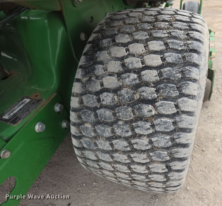 image for item DW8654 2015 John Deere Z950R ZTR lawn mower