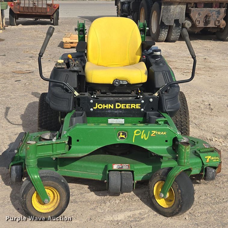 image for item DW8656 2013 John Deere Z950R ZTR lawn mower
