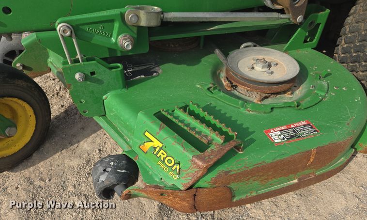 image for item DW8656 2013 John Deere Z950R ZTR lawn mower