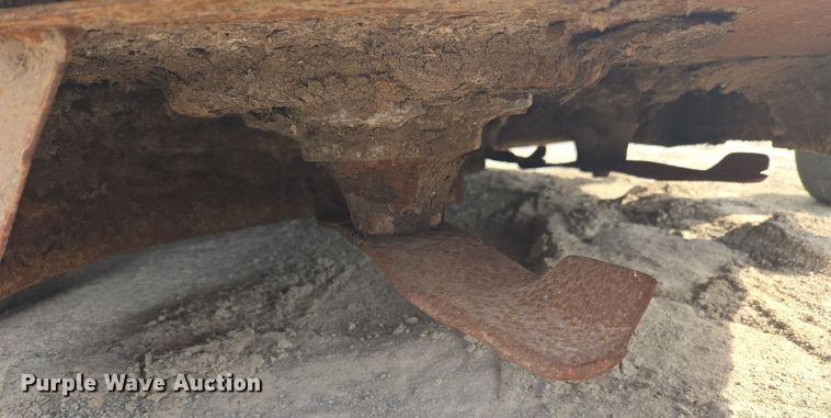 image for item DW8656 2013 John Deere Z950R ZTR lawn mower