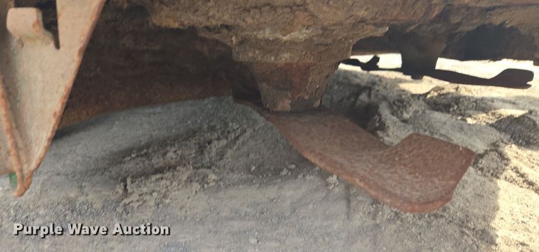 image for item DW8656 2013 John Deere Z950R ZTR lawn mower