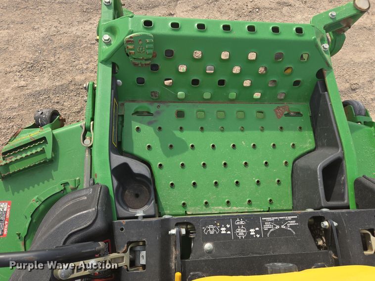 image for item DW8656 2013 John Deere Z950R ZTR lawn mower