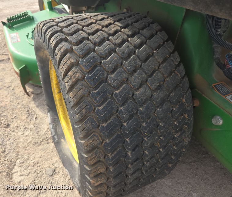 image for item DW8656 2013 John Deere Z950R ZTR lawn mower