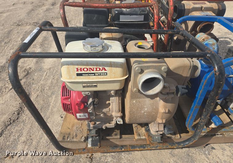 image for item DW8657 (12) pumps