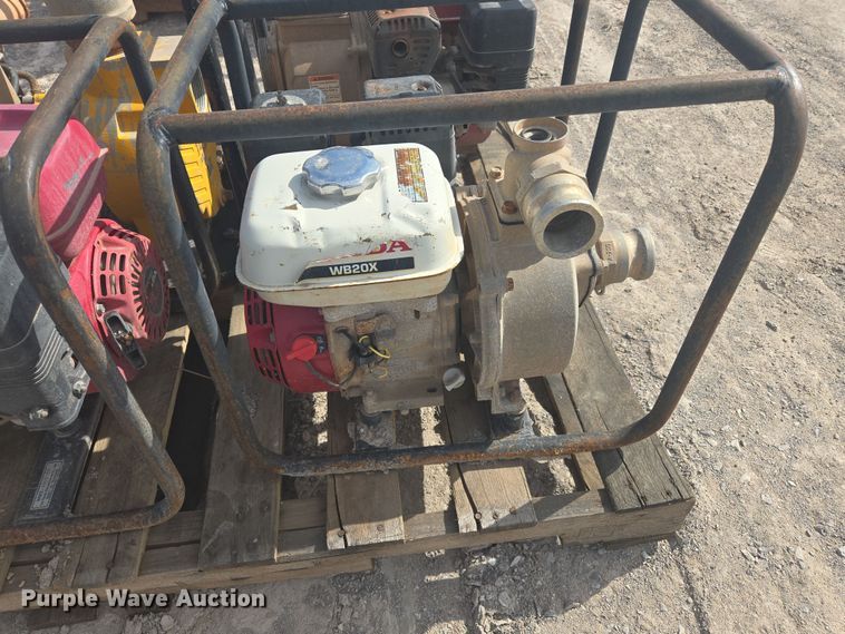image for item DW8657 (12) pumps
