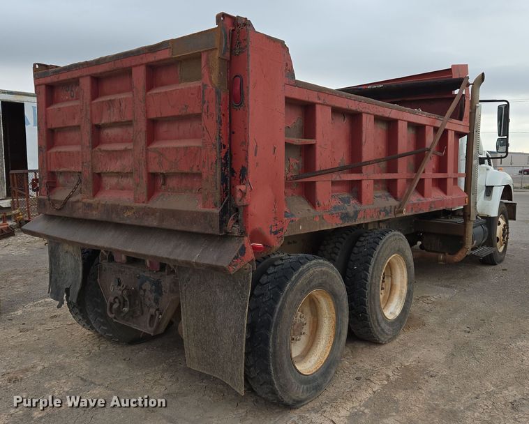 image for item DW8659 2008 International 7400 dump truck