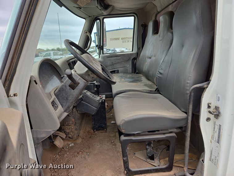 image for item DW8659 2008 International 7400 dump truck