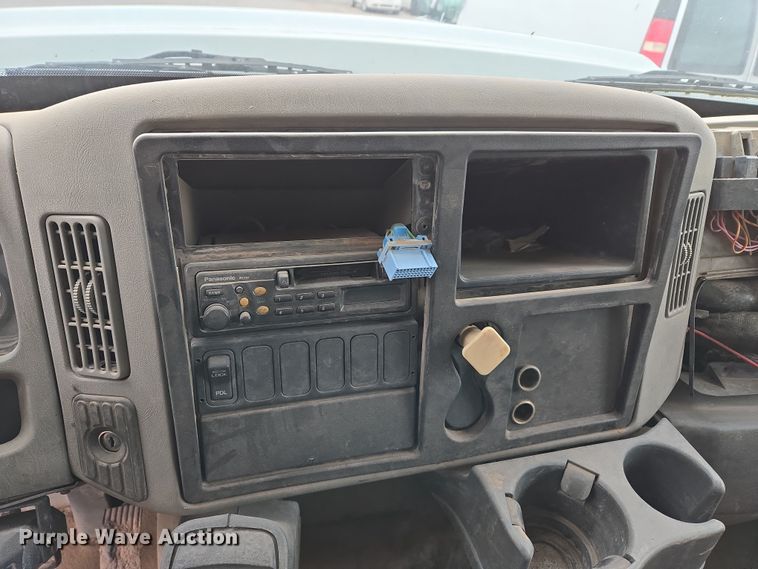 image for item DW8659 2008 International 7400 dump truck