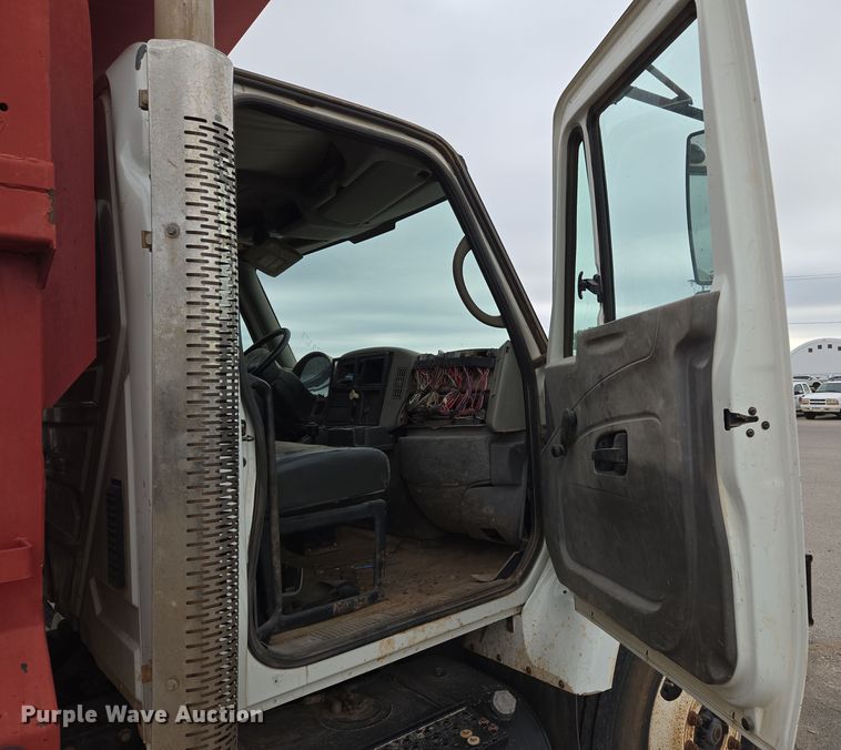 image for item DW8659 2008 International 7400 dump truck