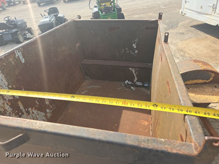 image for item DW8663 Utility trailer