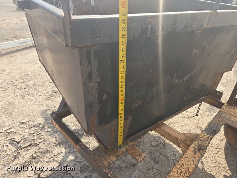 image for item DW8663 Utility trailer