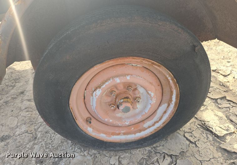 image for item DW8663 Utility trailer