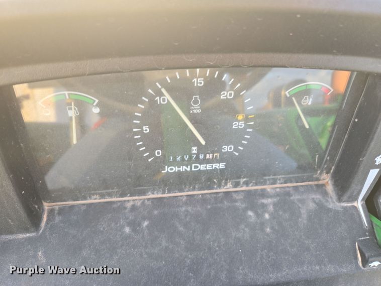 image for item DW8664 2011 John Deere 5075E tractor