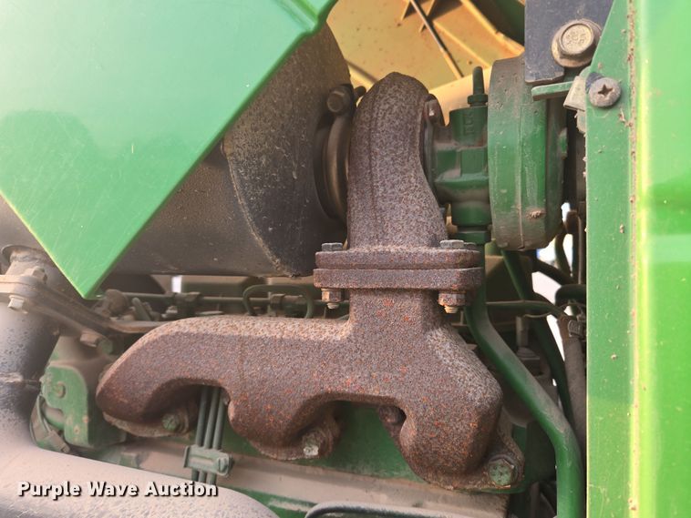 image for item DW8664 2011 John Deere 5075E tractor