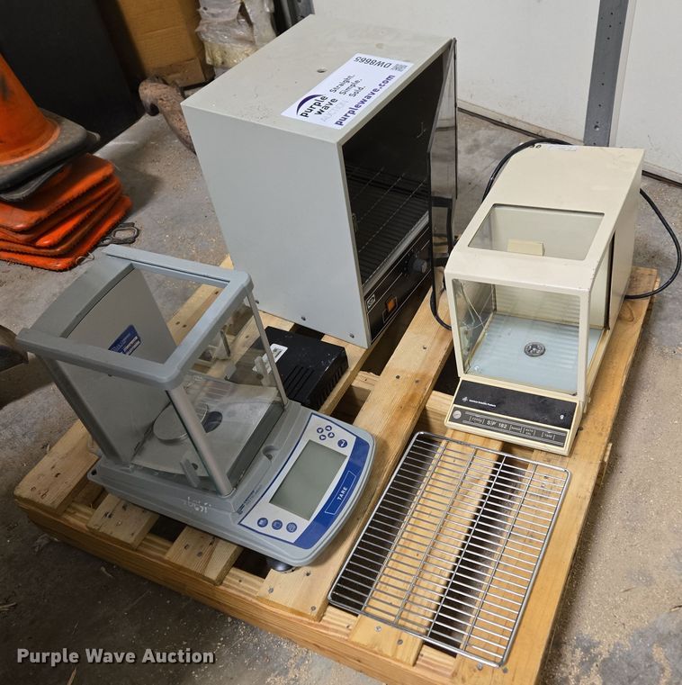 image for item DW8665 Lab equipment