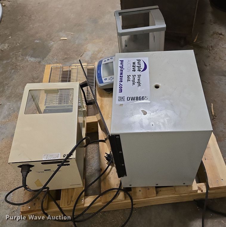 image for item DW8665 Lab equipment