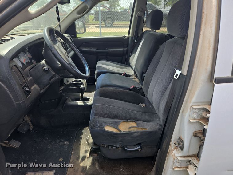 image for item DW8666 2002 Dodge Ram 1500 Quad Cab pickup truck