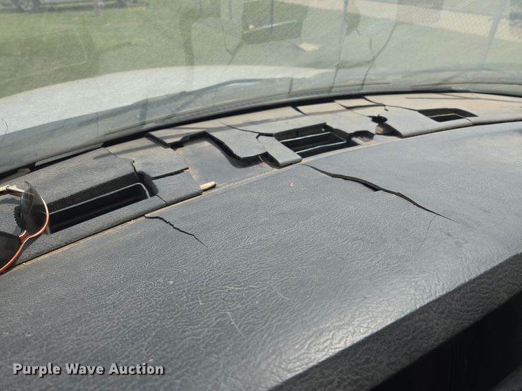 image for item DW8666 2002 Dodge Ram 1500 Quad Cab pickup truck