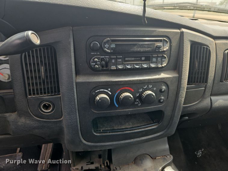 image for item DW8666 2002 Dodge Ram 1500 Quad Cab pickup truck