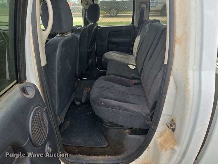 image for item DW8666 2002 Dodge Ram 1500 Quad Cab pickup truck