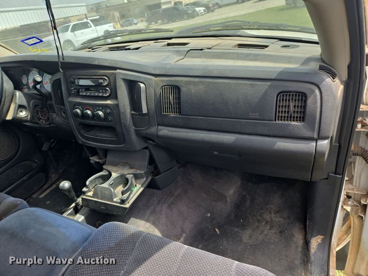 image for item DW8666 2002 Dodge Ram 1500 Quad Cab pickup truck