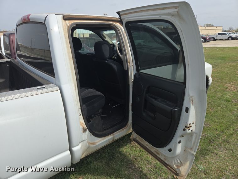 image for item DW8666 2002 Dodge Ram 1500 Quad Cab pickup truck