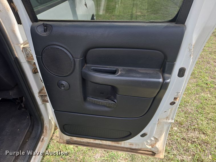 image for item DW8666 2002 Dodge Ram 1500 Quad Cab pickup truck