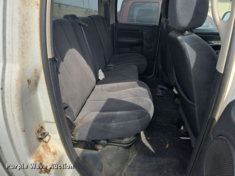 image for item DW8666 2002 Dodge Ram 1500 Quad Cab pickup truck