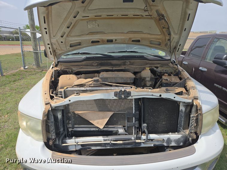 image for item DW8666 2002 Dodge Ram 1500 Quad Cab pickup truck