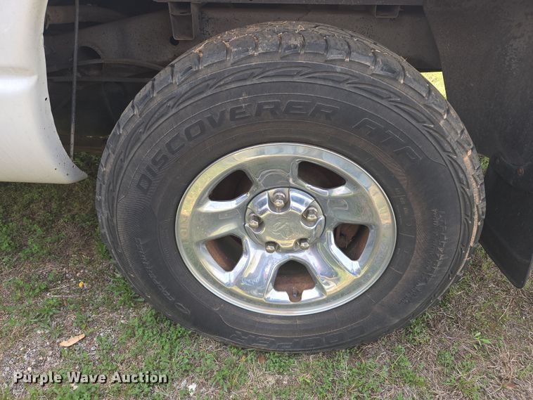 image for item DW8666 2002 Dodge Ram 1500 Quad Cab pickup truck