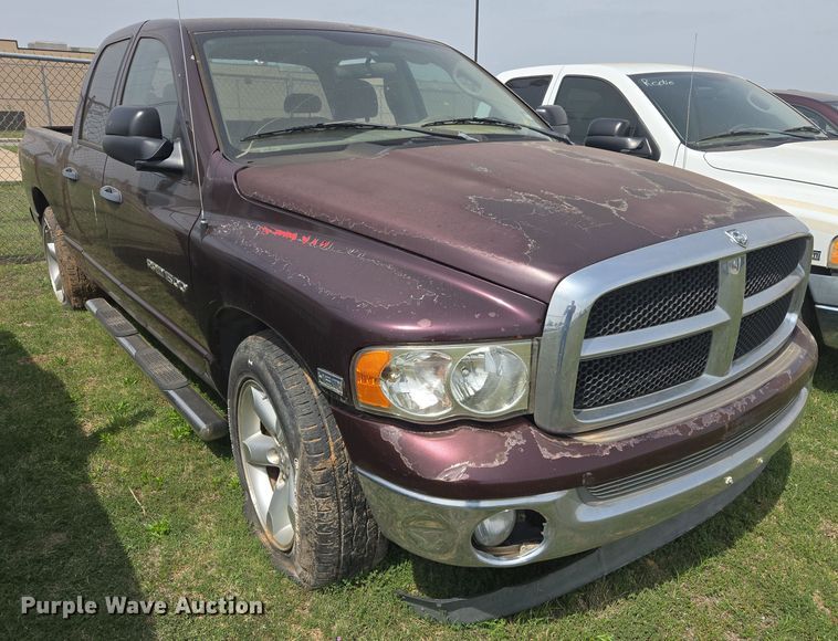 image for item DW8667 2004 Dodge Ram 1500 Quad Cab pickup truck