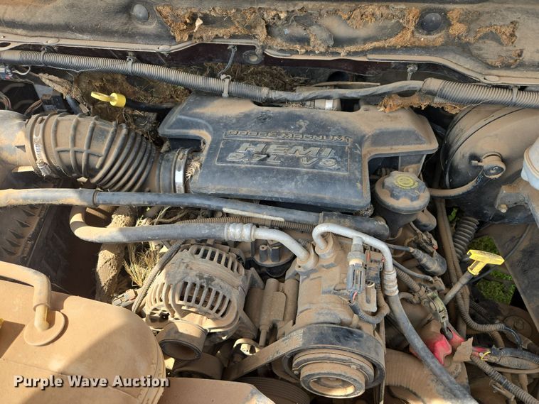 image for item DW8667 2004 Dodge Ram 1500 Quad Cab pickup truck