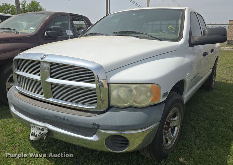 image for item DW8668 2004 Dodge Ram 2500 Quad Cab pickup truck