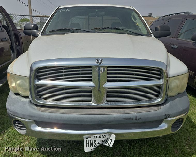 image for item DW8668 2004 Dodge Ram 2500 Quad Cab pickup truck
