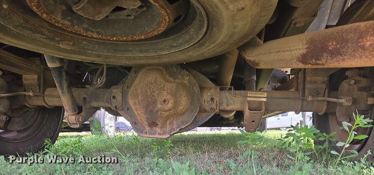 image for item DW8668 2004 Dodge Ram 2500 Quad Cab pickup truck