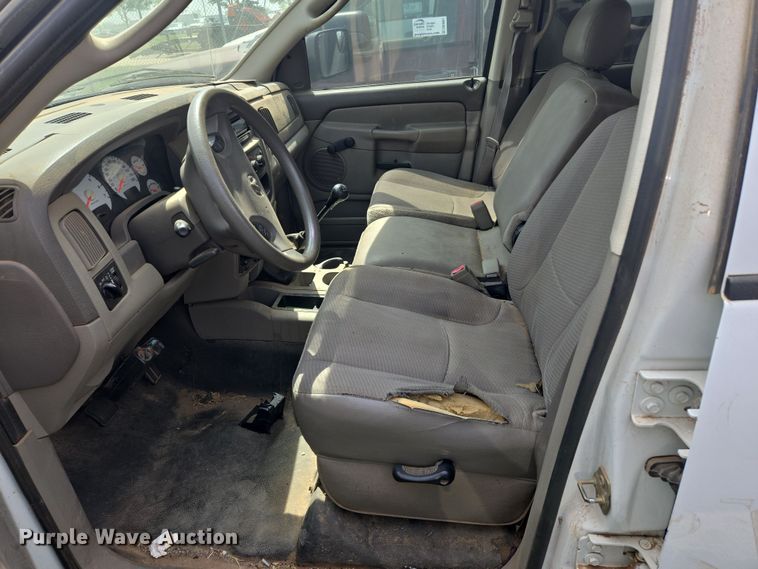 image for item DW8668 2004 Dodge Ram 2500 Quad Cab pickup truck