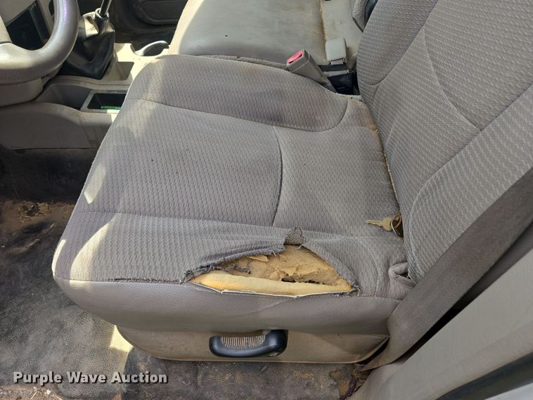 image for item DW8668 2004 Dodge Ram 2500 Quad Cab pickup truck