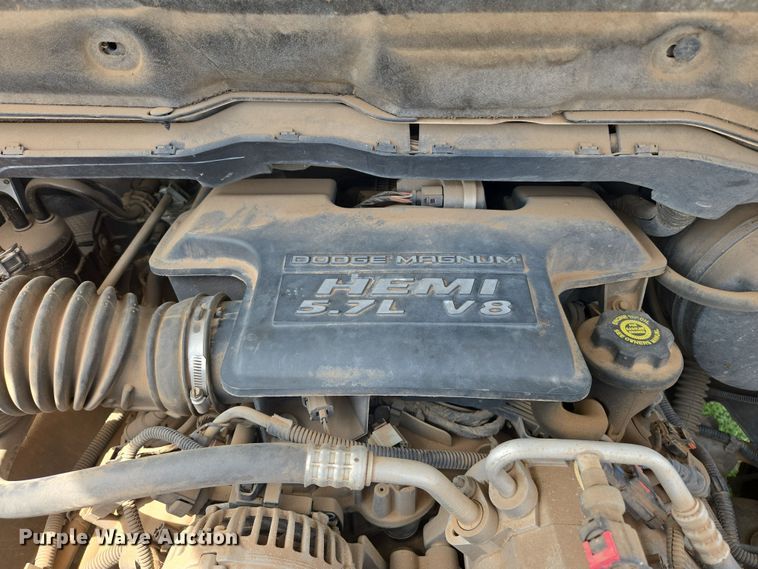 image for item DW8668 2004 Dodge Ram 2500 Quad Cab pickup truck