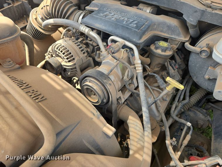 image for item DW8668 2004 Dodge Ram 2500 Quad Cab pickup truck