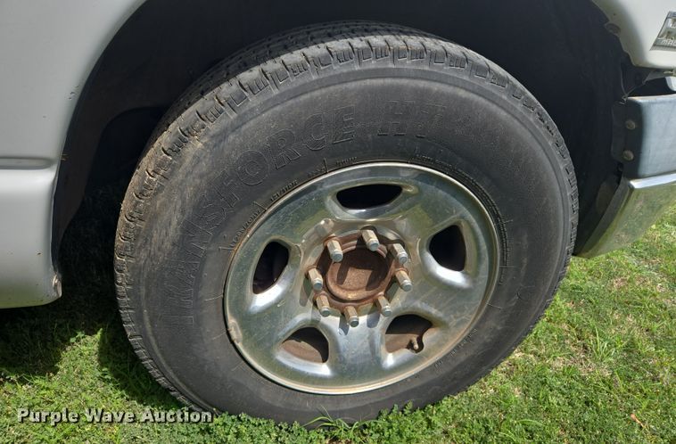 image for item DW8668 2004 Dodge Ram 2500 Quad Cab pickup truck