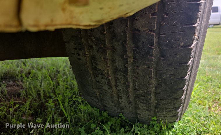 image for item DW8668 2004 Dodge Ram 2500 Quad Cab pickup truck