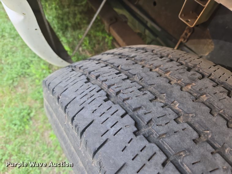 image for item DW8668 2004 Dodge Ram 2500 Quad Cab pickup truck