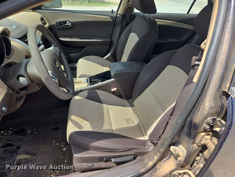 image for item DW8669 2011 Chevrolet Malibu 