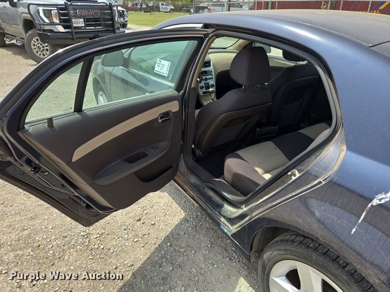 image for item DW8669 2011 Chevrolet Malibu 