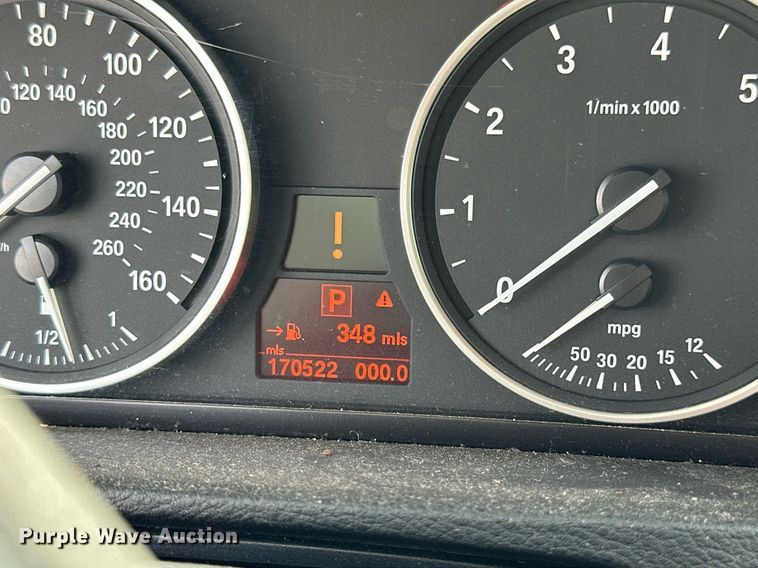 image for item DW8670 2011 BMW X5 SUV